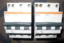 DISJONCTEUR TETRAPOLAIRE 16A