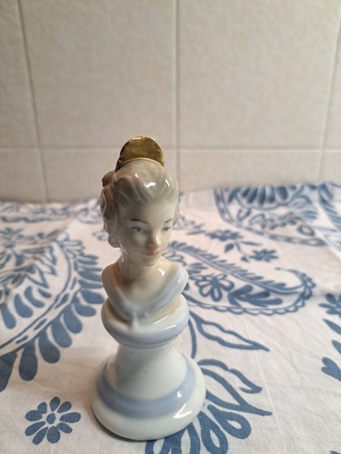 Figurine porcelaine - figurine, en