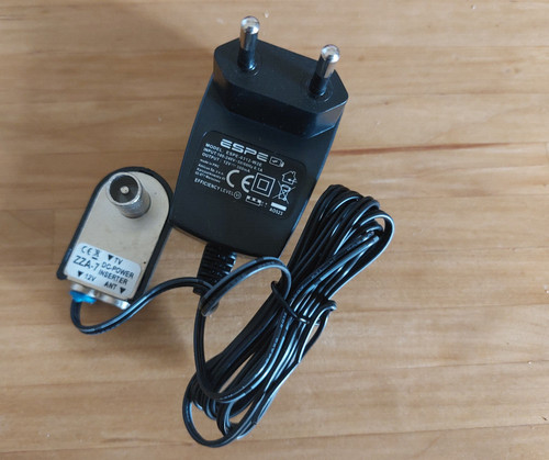 Alimentation pour antenne - v,
