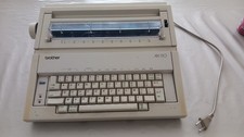 Machine à écrire Brother