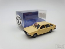 Albedo VW Passat B2 Hatchback beige 1:87 No. 2204 /AL1109