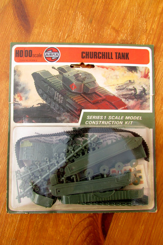Airfix tank churchill - churchill,