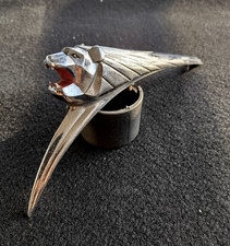 Ancienne mascotte de capot