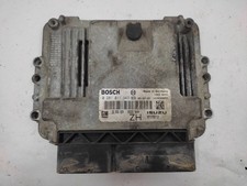 0281011943 CALCULATEUR MOTEUR