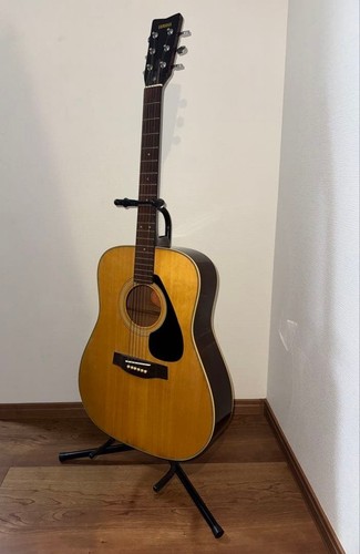 Guitare acoustique vintage