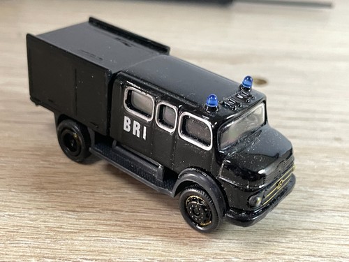 Camion mercedes bri port - bri,