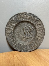 Assiette ancienne en étain /