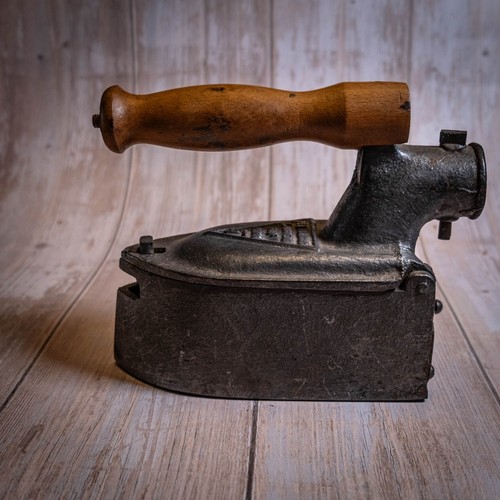 Ancien fer repasser - ancien,