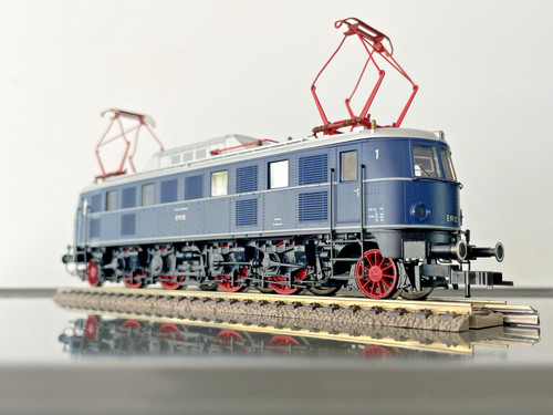 Locomotive elec e19 - br,