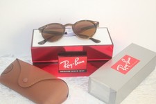 Neuf : Lunettes de Soleil RAY