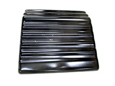 66591-54120 GENUINE KUBOTA GRILLE EMBLEM HOOD ORNAMENT MASCOT B6000 66591-54121