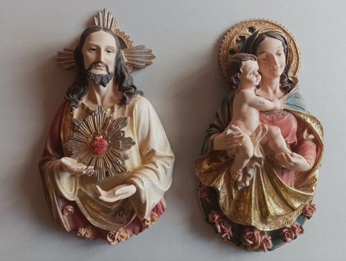 Paire bas relief - de,