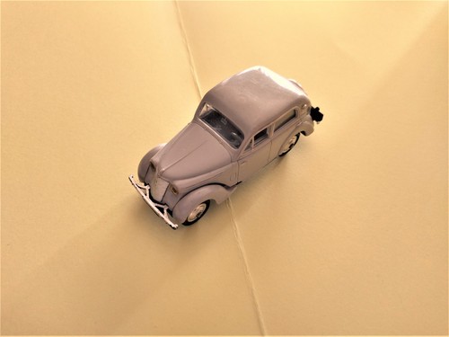 Ancienne renault juvaquatre - renault,