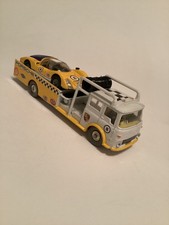 corgi toys vintage Custom Porsche carrera 6 race team,, read description