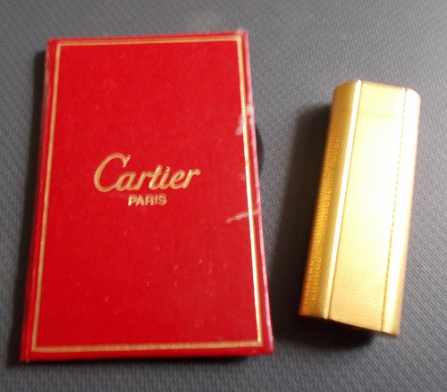 Briquet must cartier - de,