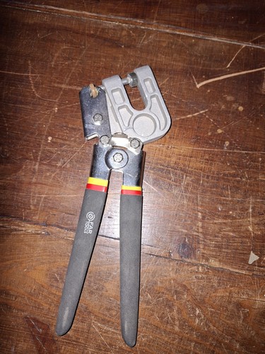 Pince sertir pour rail - pince,