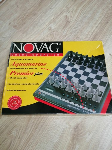Jeu échec aquamarine - Échec, premier