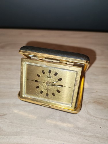 Ancien petit reveil voyage - petit,