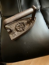 ancien fer à en fonte