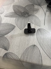 Capuchon interrupteur pour capot tireuse à bière KRUPS BEERTENDER 