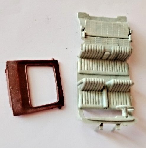 Ancien norev renault - 1/43,