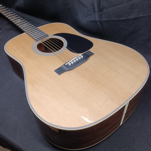 Martin john lennon d - lennon, d-28