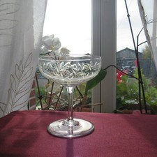 1 coupe a champagne en cristal