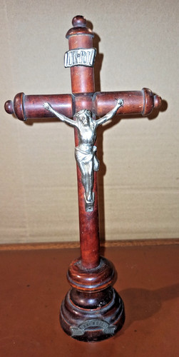 Superbe ancien crucifix sur - superbe,
