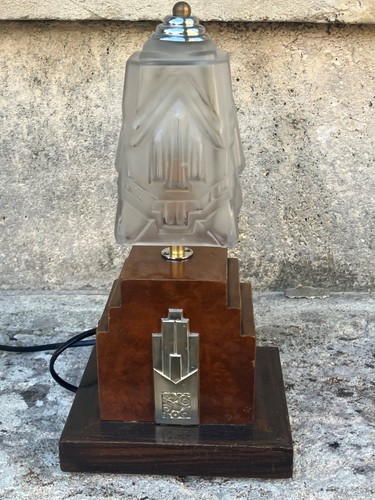 Très belle lampe - très, skyscraper