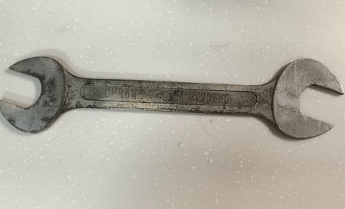 Cle plate double - plate, ancienne