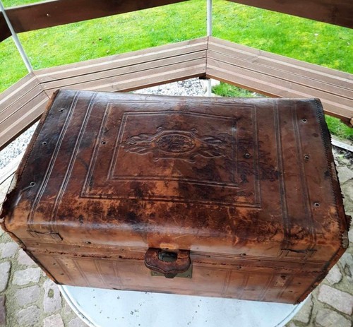Authentique malle bois et - authentique,