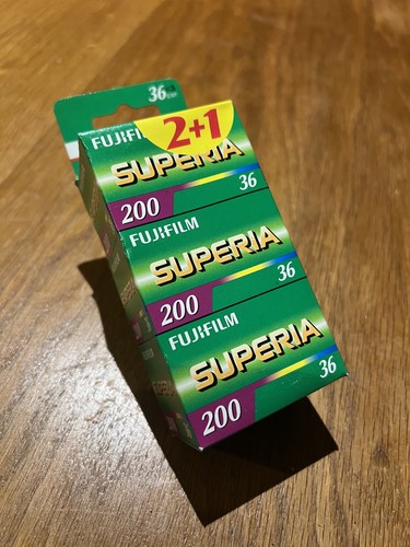Fujifilm superia 200 - fujifilm,
