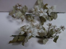 FLEURS EN PORCELAINE globe