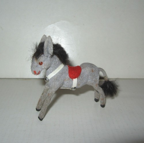 Max carl flocked horse - carl, mc
