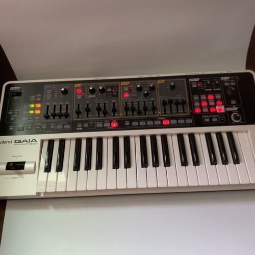 Synthétiseur analogique