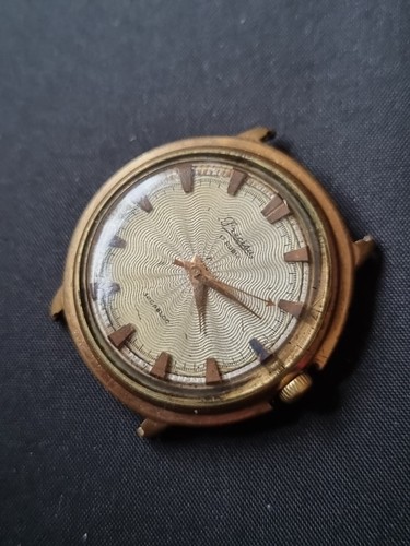 Ancienne montre mécanique - ancienne,