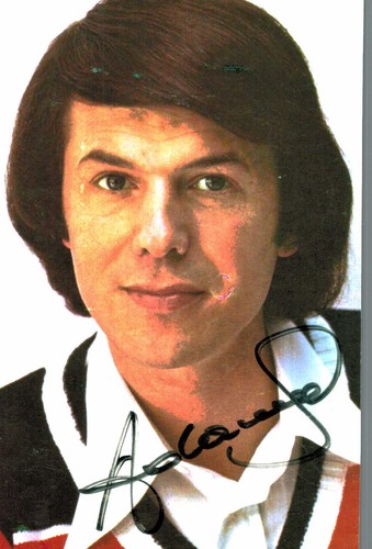Salvatore adamo signature - **,