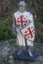 766.123  SOLDAT FIGURINE MEDIEVAL CROISE TEMPLIER ST SEPULCRE  MOYEN  AGE 18 CM