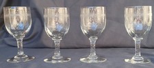 Ensemble de 4 verres à vin ou