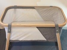 Lit bébé / berceau pliable
