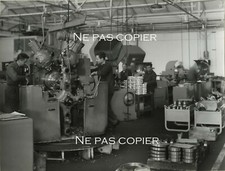 Workers MACHINE TOOLS circa 1955 aviation industry