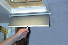 CAMCO 42913 RV CAMPER MOTORHOME LIGHTS OUT VENT SHADE