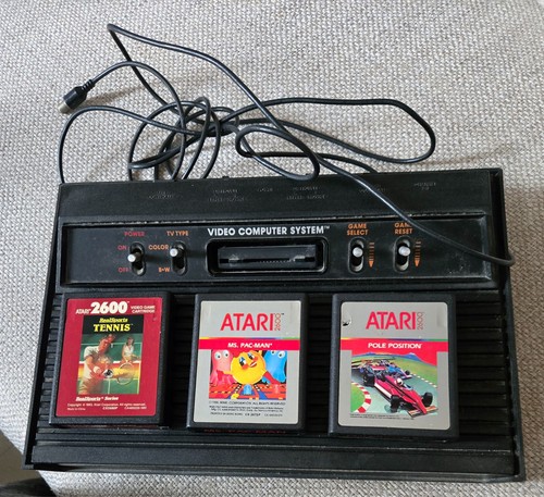 Console atari 2600 avec - , trois