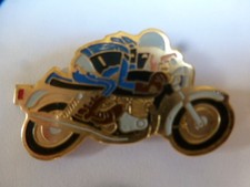 pin pin's bd biker triumph 650