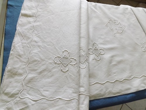 Drap brodé fil - fil, de