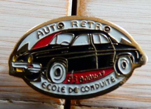 Rare pin renault - pin's,