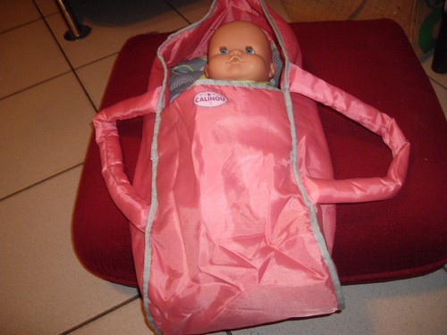 Couffin avec poupee - couffin,