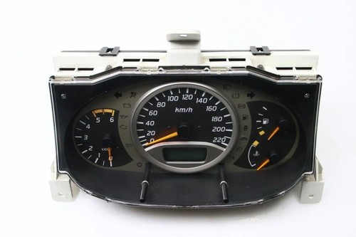 Nissan almera tino v10 - almera,