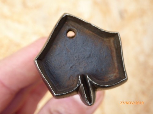 Emporte piece outil ancien - emporte,