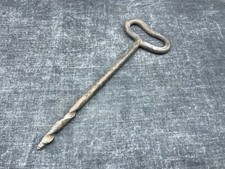 Ancienne vrille à bois  grand